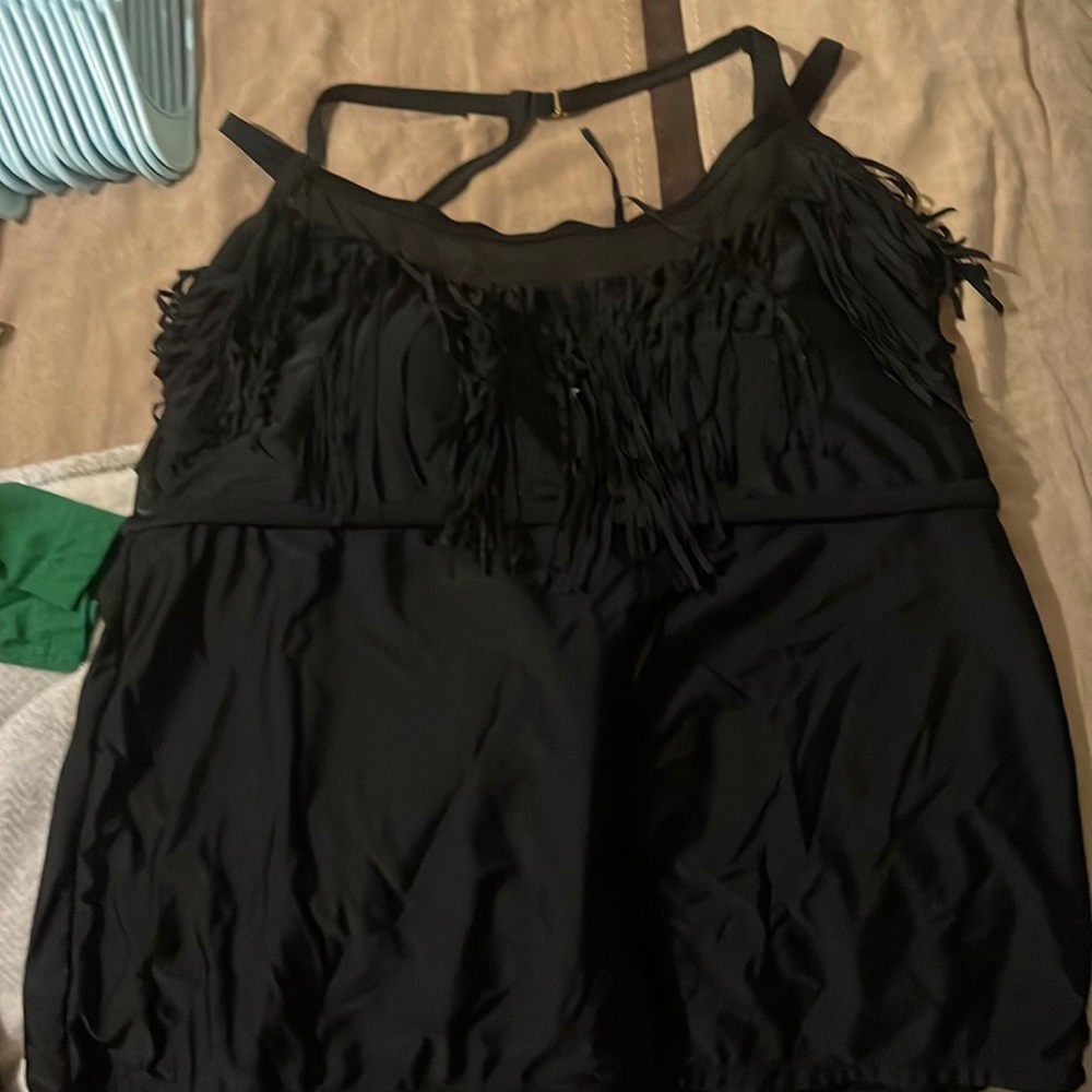 Black plus size bath suit top with fringe! Bought and tried on but never worn!